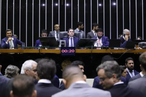 Lei “antifacção” aprovada na Câmara gera controvérsia